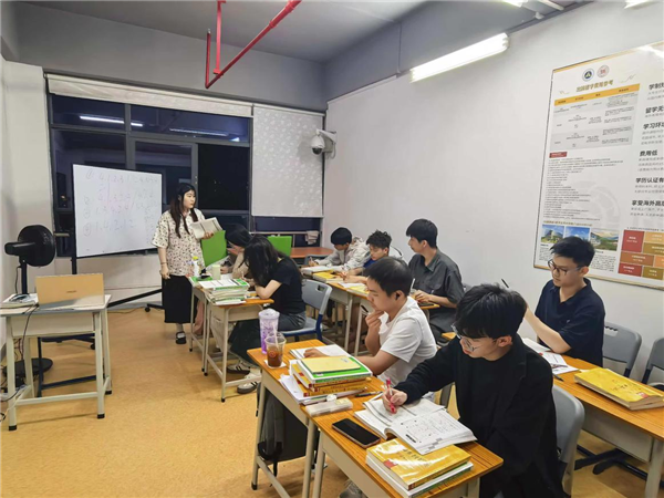 从早到晚学习不止，百天如一日.png