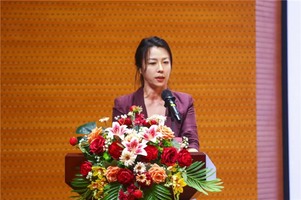 学院院长许明箫致辞.png