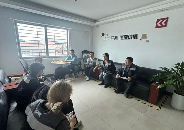 师生座谈会.jpeg 师生座谈会.jpeg