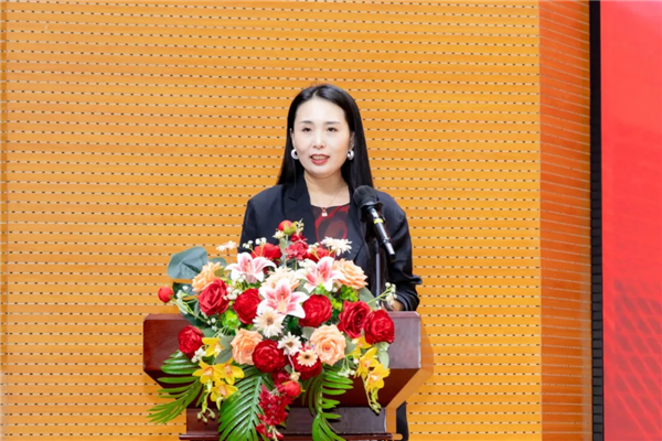 富爸爸公司董事长王银晓致辞.png