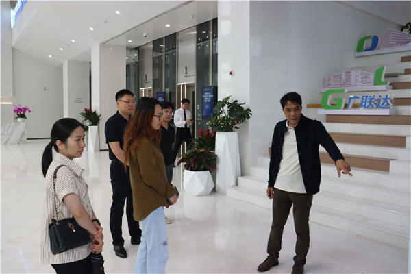 朱军练经理介绍广联达科技股份有限公司发展历程.png 朱军练经理介绍广联达科技股份有限公司发展历程.png