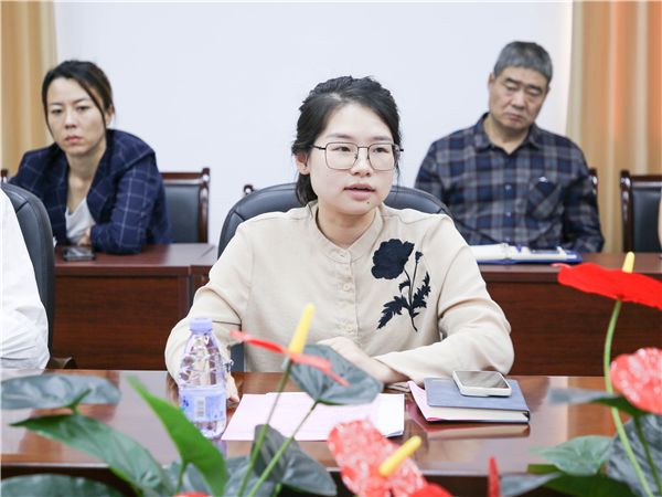 校长助理方颖珊讲话.png