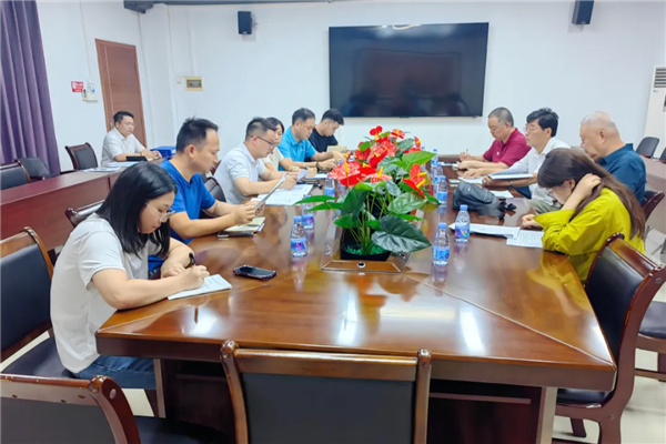 校园防疫工作会议现场（部分）.png