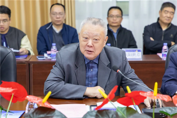 学校校长叶小明讲话.png 学校校长叶小明讲话.png