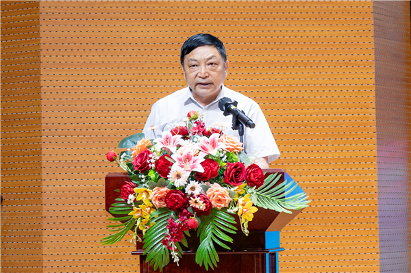 陈粟宋副校长总结讲话.png