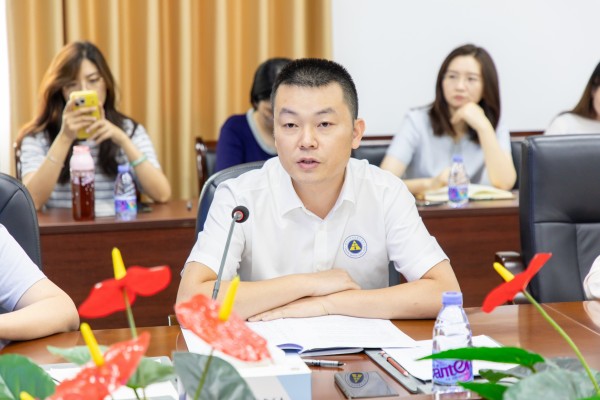 质管办公室主任钟美平发言.jpg
