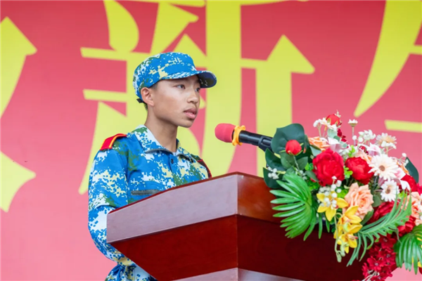 新生代表叶文锋发言.png 新生代表叶文锋发言.png