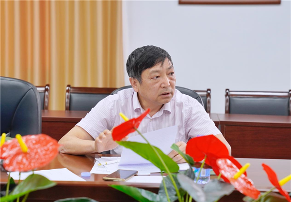 学校副校长陈粟宋讲话.png