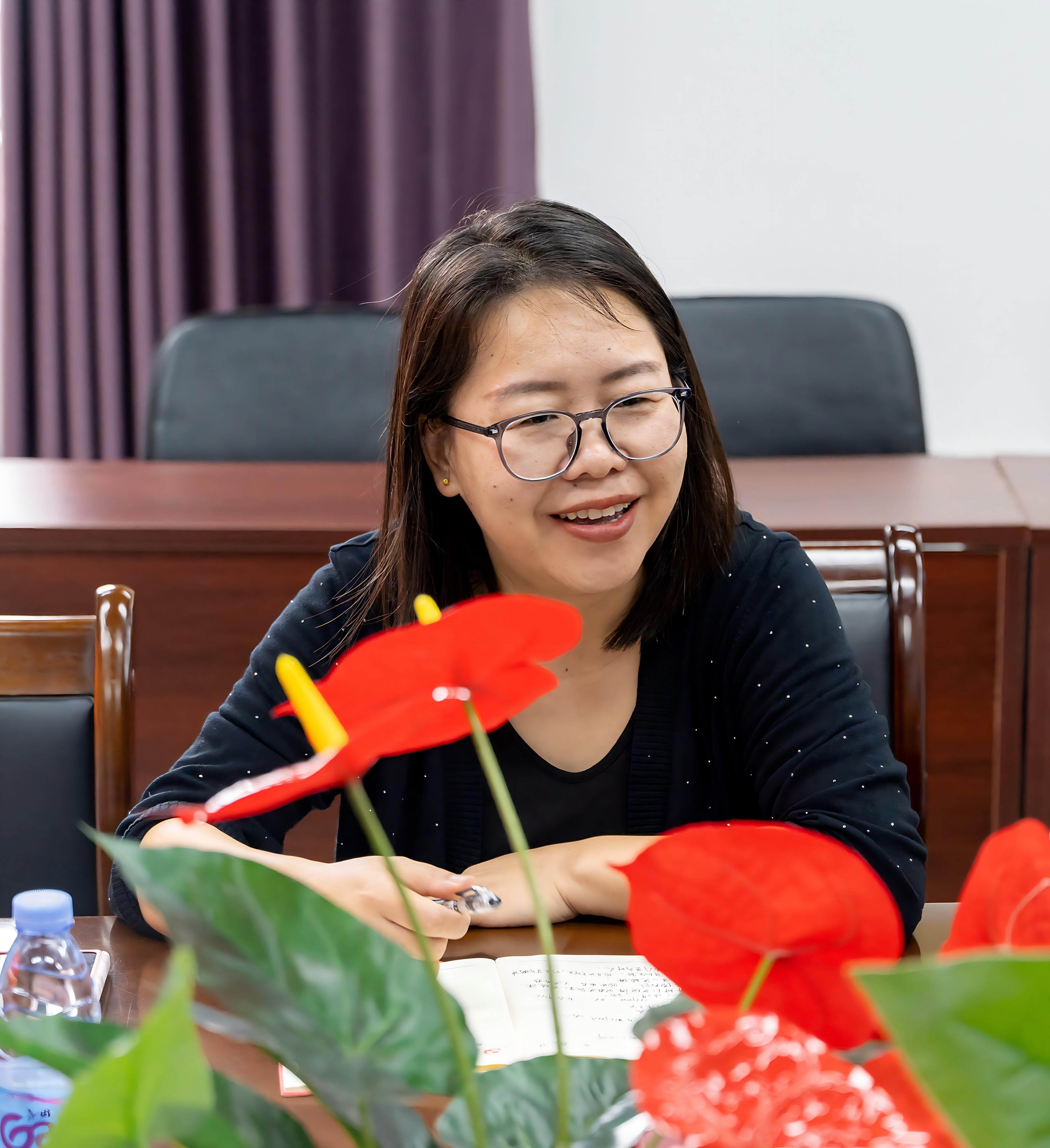 党委副书记陈利群讲话.jpg