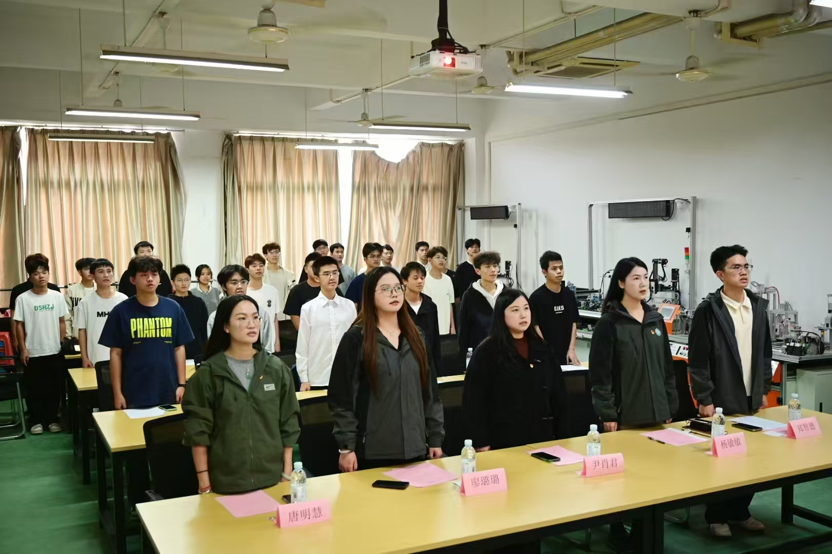 图片2.png 图片2.png