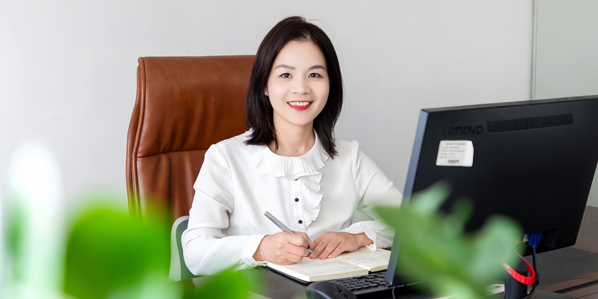 照片-巫红丽.jpg