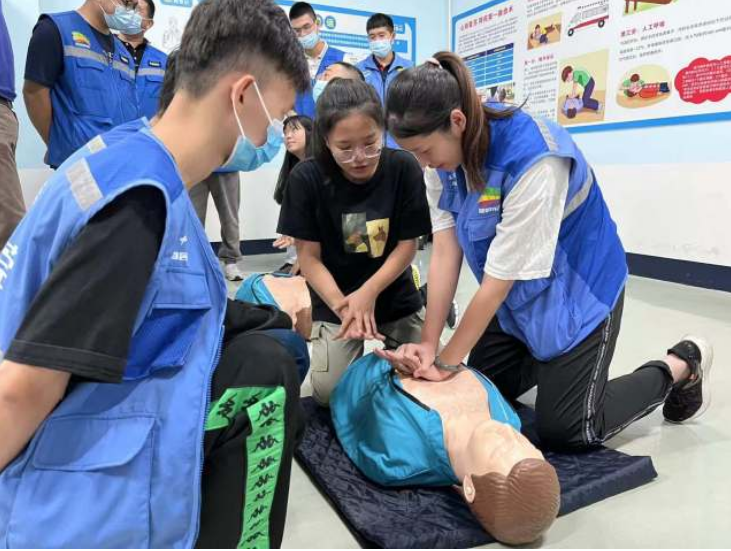 生命安全与健康教育课程及实训二.png