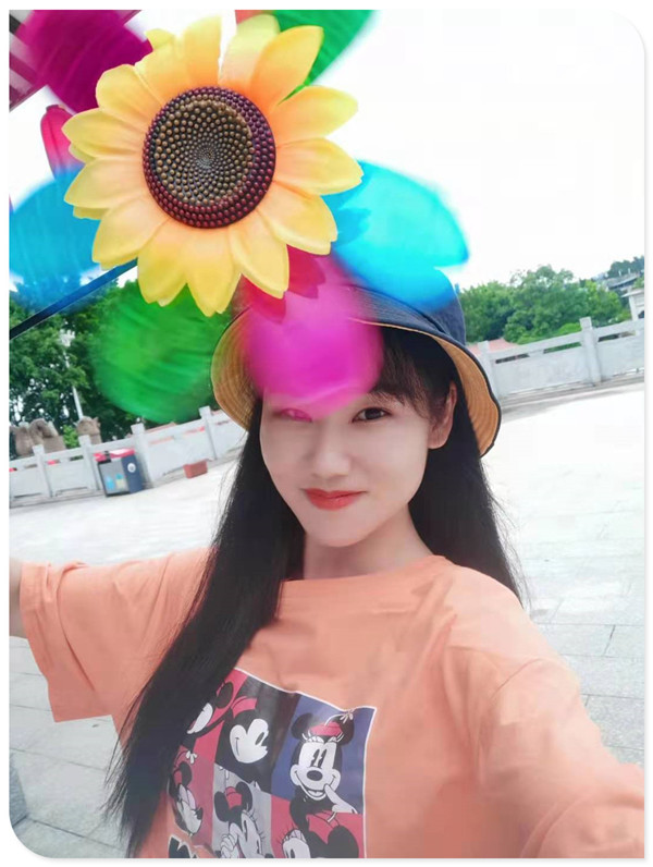 周玉俏.jpg