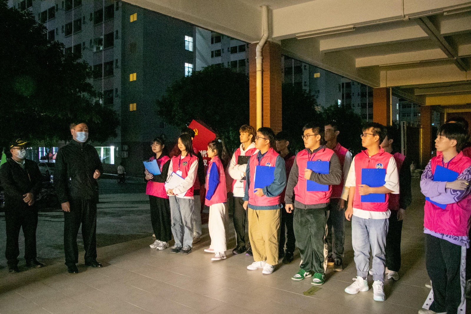 学生处处长杨辉作检查前动员讲话.jpg