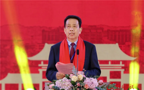 学校常务副校长李玉春教授讲话.jpg