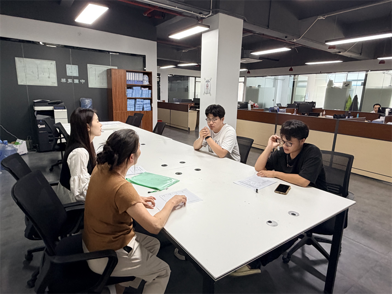 图03  20260324 工程造价林梦斯与周香兰巡查深圳大兴学生杨古川同学.png
