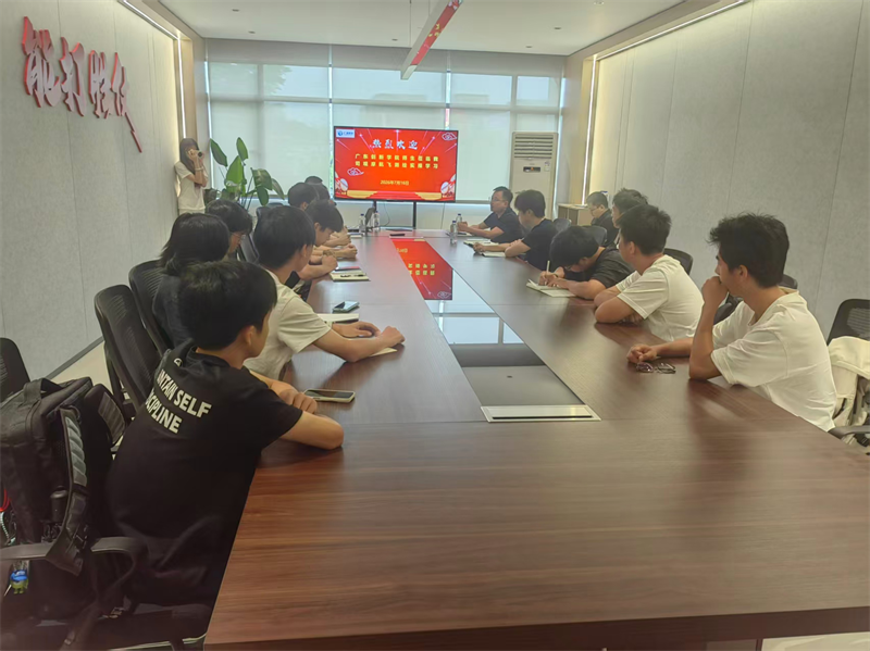 图1.欢迎仪式现场，杨天明总经理致辞.png