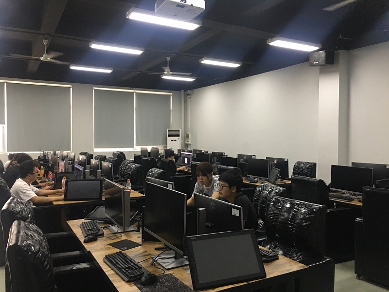 03数字媒体综合实训室.jpg